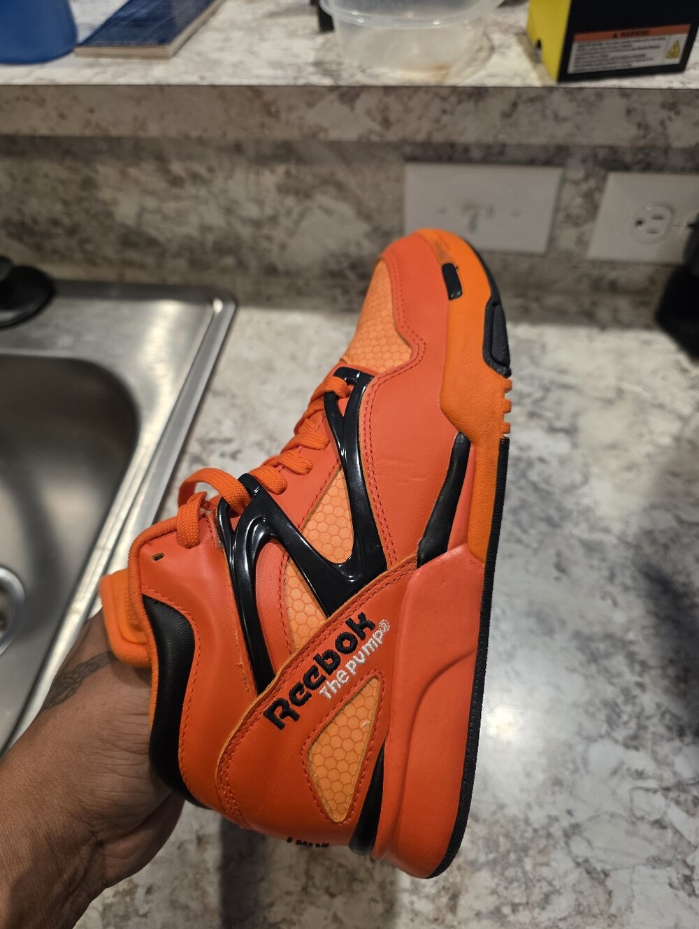 Reebok pump Omni-lite  Pumpkin  Size 6.5